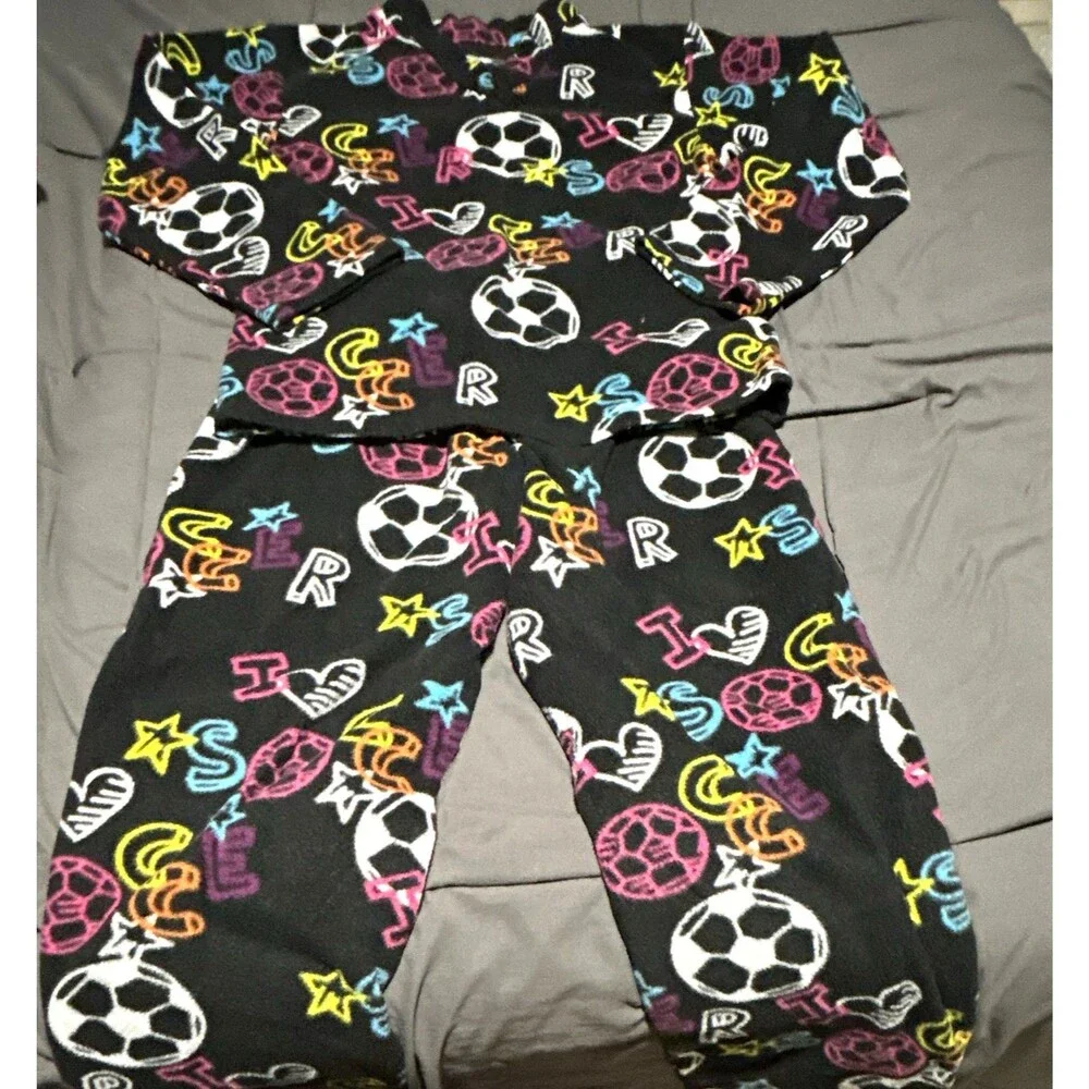 Girls Size 10 Fleece 2-Piece Long Sleeve Soccer Ball Graphic Pajama Set